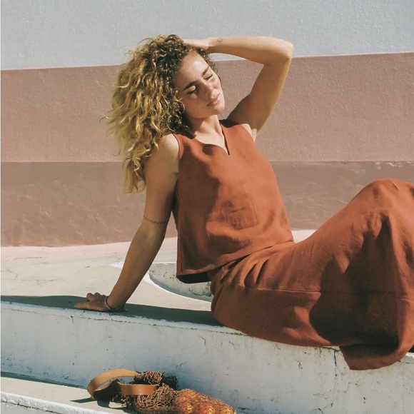 Brand NEW Wavy Linen Andy Tank top S/M in emerald green - Picture 2 of 3